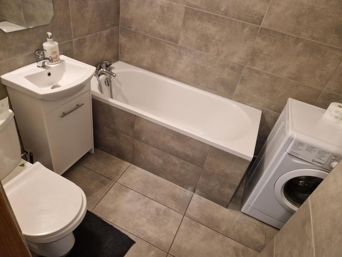 Apartament W2, Mieszkanie Dla Wszystkich Konin  Esterno foto